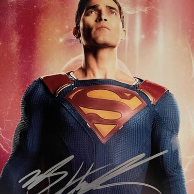 Superman and Lois Tyler Hoechlin signed photo