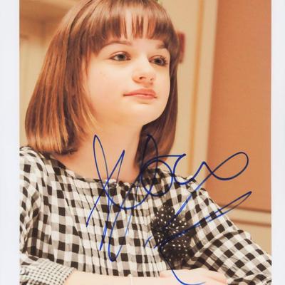 Joey King signed photo