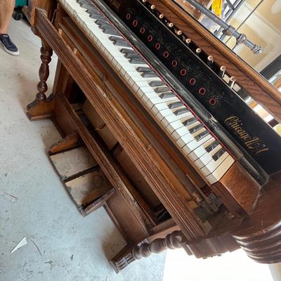 Pump organ