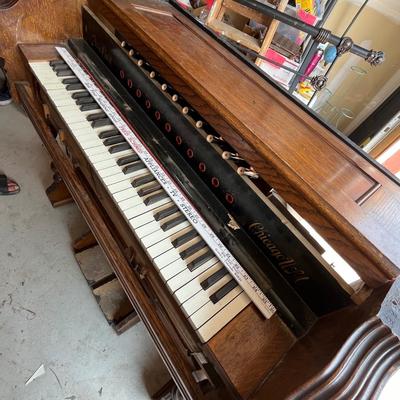 Pump organ