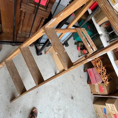 Wood ladder