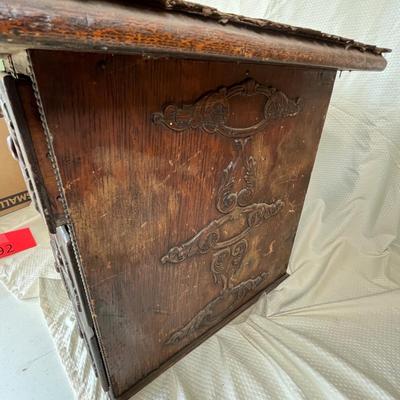 Sewing machine drawers