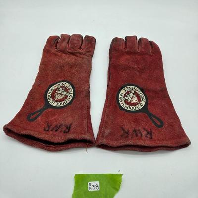 LODGE Griller's (Iron) Gloves