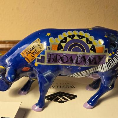 Cow Parade"Broadway" Cow