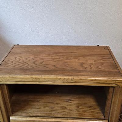 VAUGHAN Furniture Small Desk