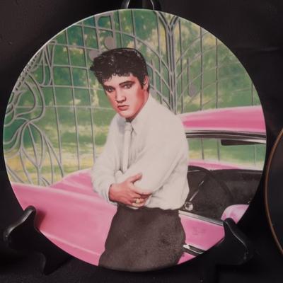 3 ELVIS COLLECTOR'S PLATES