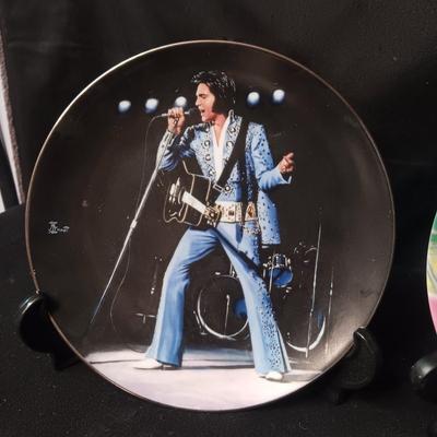 3 ELVIS COLLECTOR'S PLATES