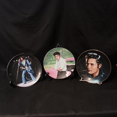 3 ELVIS COLLECTOR'S PLATES