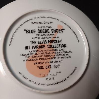 2 ELVIS COLLECTOR'S PLATES, 1 IS MUSICAL