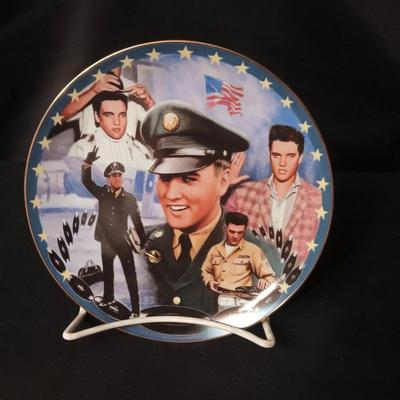 MUSICAL ELVIS COLLECTOR'S PLATE