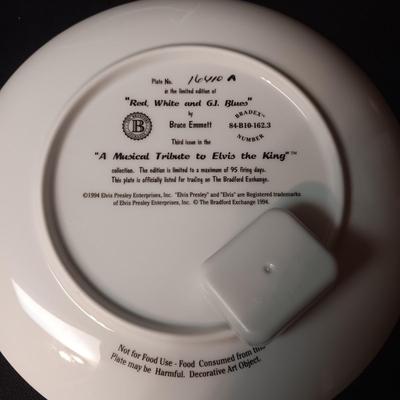MUSICAL ELVIS COLLECTOR'S PLATE