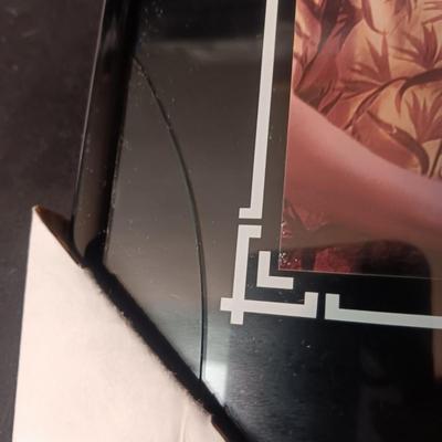 2 PICTURES OF ELVIS