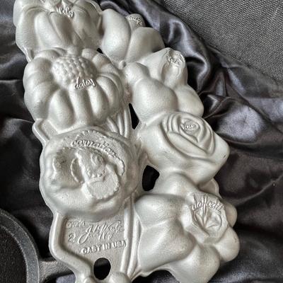 Cast cook ware