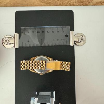 Armitron day / date wrist watch