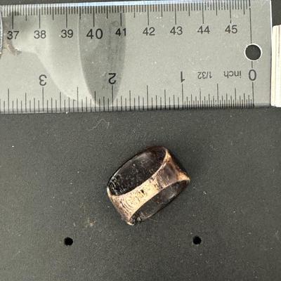 Ring / unknown metal
