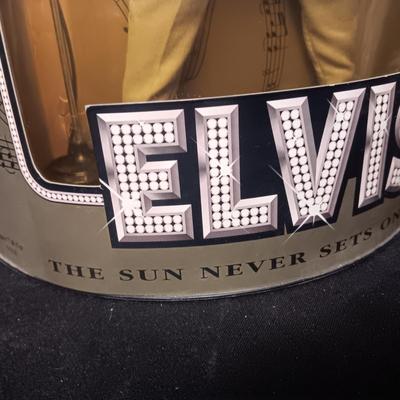ELVIS PRESLEY TEEN IDOL FIGURE