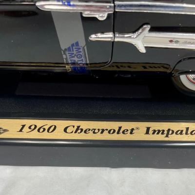Die Cast 1/18 Scale Model 1960 Chevrolet Impala Convertible
