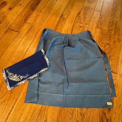 Blue apron/small hanky