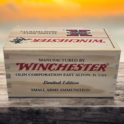 Wooden WINCHESTER Cartridge Box