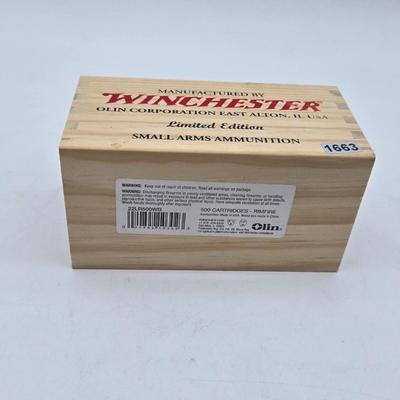 Wooden WINCHESTER Cartridge Box