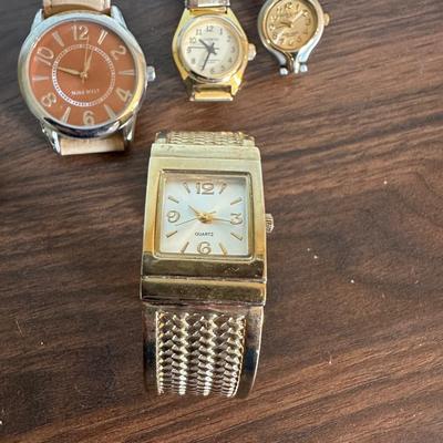 Vintage men’s and women’s watches