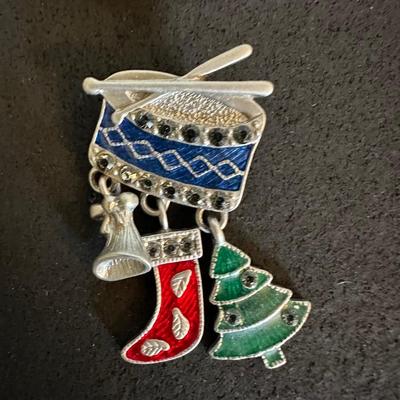Vintage holiday Brooches