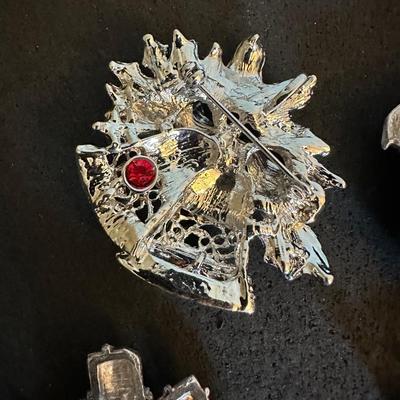Vintage holiday Brooches