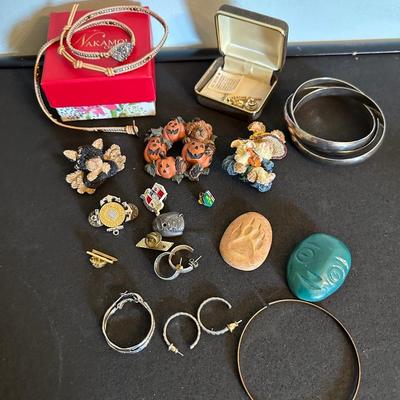Miscellaneous jewelry lot #1
