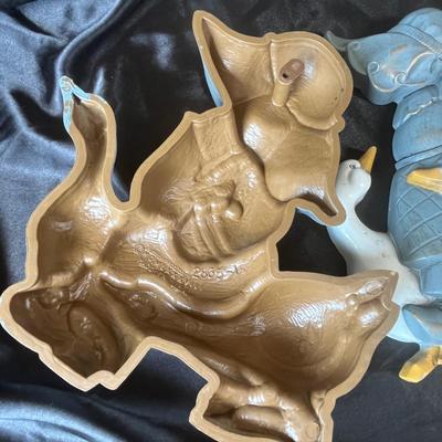 Lot of plastic decor