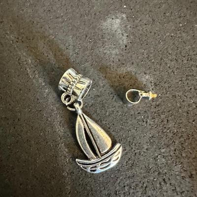 Vintage silver (925) and Holiday pin Lot