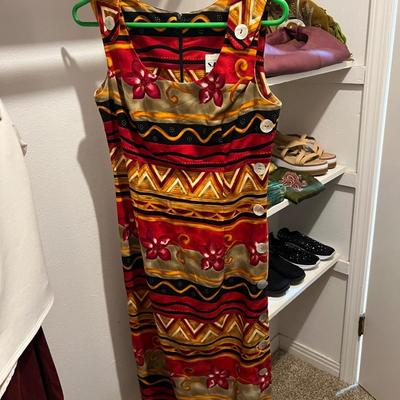 FULL Closet Ladies Small
