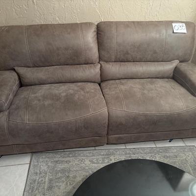 Reclining oversized loveseat