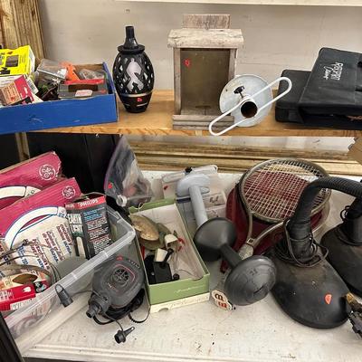 Lot 5: Garage - RC Car & More