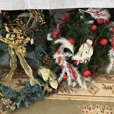 Lot 7: Holiday & Rug Selection