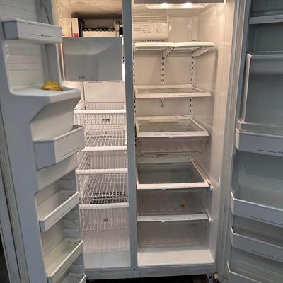 Lot 8: Amana Refrigerator