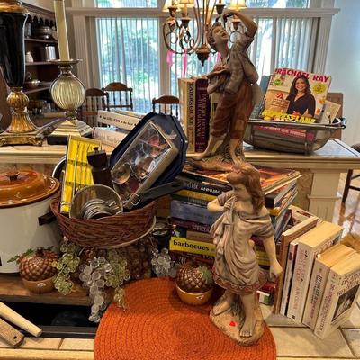 Lot 11: Kitchen Counter Selection