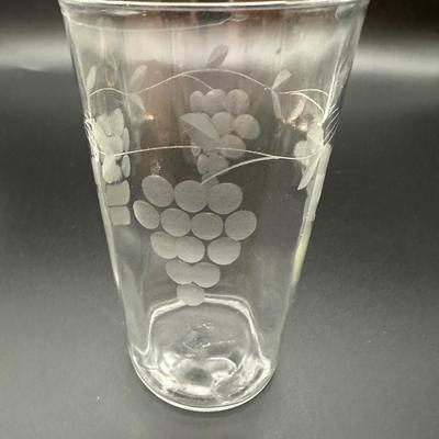 Vintage Etched Grape Clusters Glass Set (28)