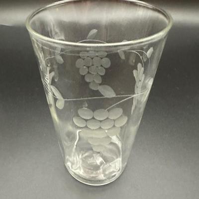 Vintage Etched Grape Clusters Glass Set (28)