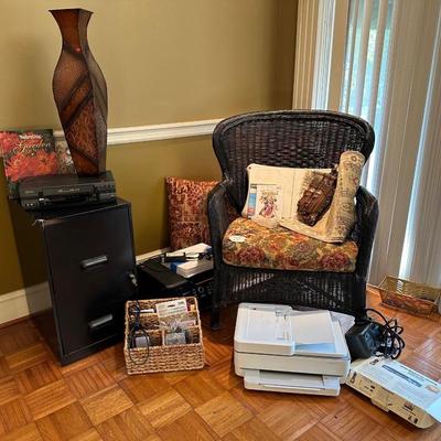 Lot 15; Chair & More