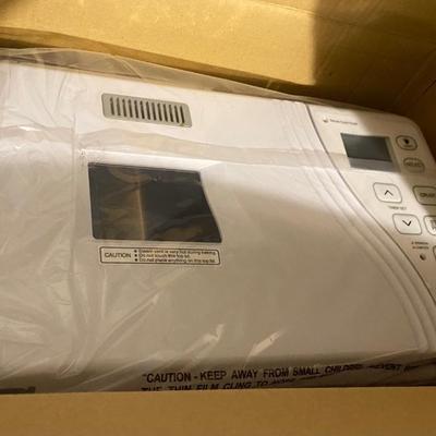 New Kenmore Automatic Bread Maker
