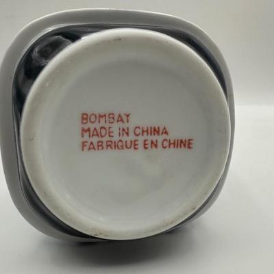 BOMBAY Chinoiserie Blue & White Teapot
