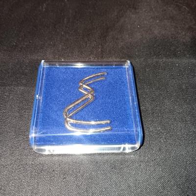 ELVIS PRESLEY PIN/BROOCH