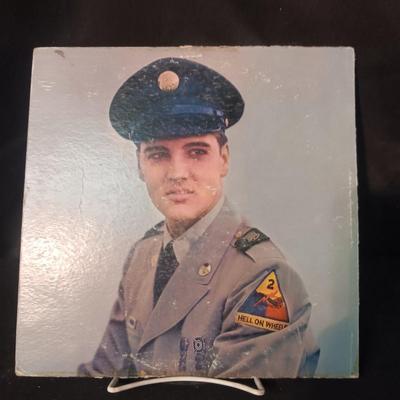ELVIS VINYL RECORD FOR FANS ONLY & "ELVIS COUNTRY"