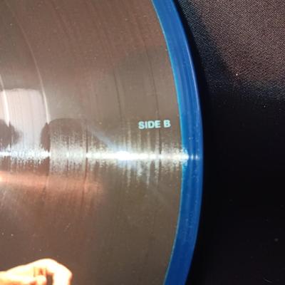 ELVIS "A LEGENDARY PERFORMER" LIMITED EDITION PICTURE DISC