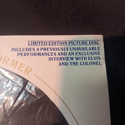 ELVIS "A LEGENDARY PERFORMER" LIMITED EDITION PICTURE DISC