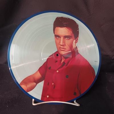 ELVIS "A LEGENDARY PERFORMER" LIMITED EDITION PICTURE DISC