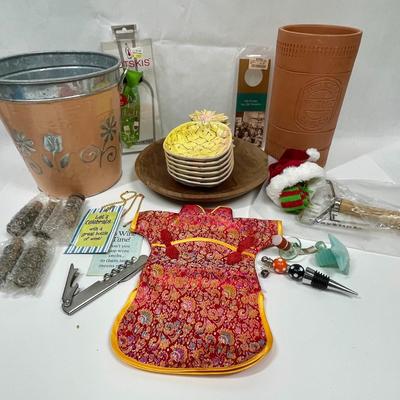 Backyard Wine Bar Lot - ice bucket, wine cooler, wooden bowl, pineapple plates, and more
