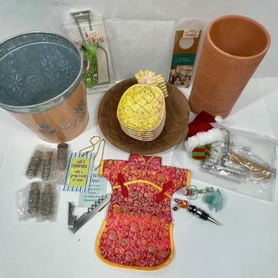 Backyard Wine Bar Lot - ice bucket, wine cooler, wooden bowl, pineapple plates, and more
