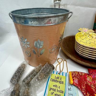 Backyard Wine Bar Lot - ice bucket, wine cooler, wooden bowl, pineapple plates, and more
