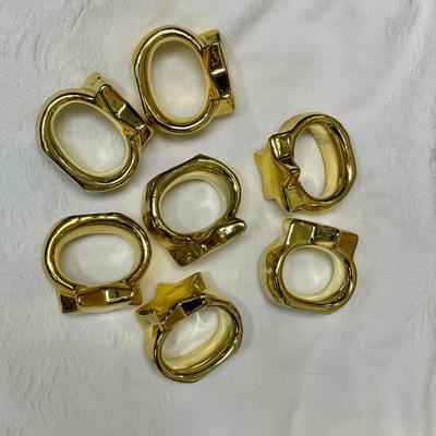 Tablecloth 60" x 96" oblong oval, Square Napkins, and Gold Ceramic Star Napkin Rings